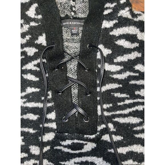 Rock Republic Hooded V-Neck Animal Leopard Print Sweater Size XL - Picture 11 of 15